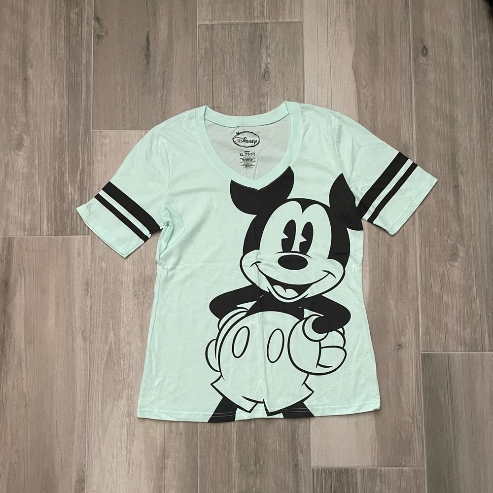 Disney Women’s XL T-Shirt